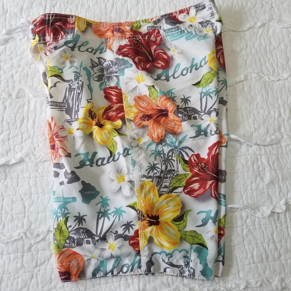 Old Navy Hawaiian Swim Shorts Board Shorts S EUC - Picture 4 of 9